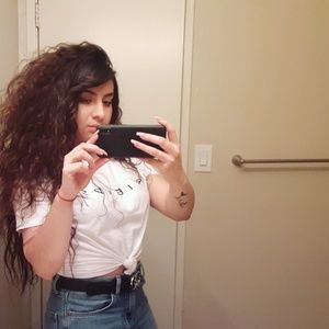 Meet your Posher, Yajaira